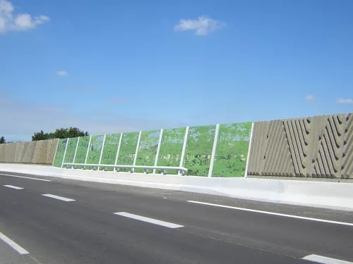 Noise barriers with acoustic and privacy screen