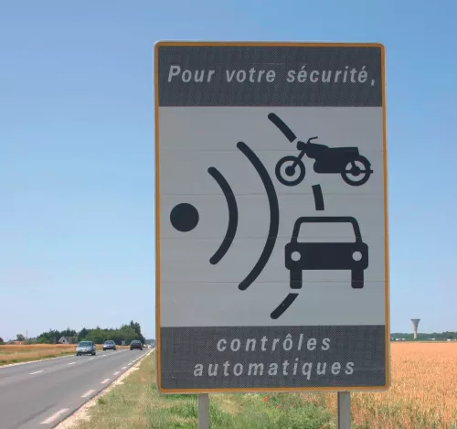 Panneaux Radars routiers